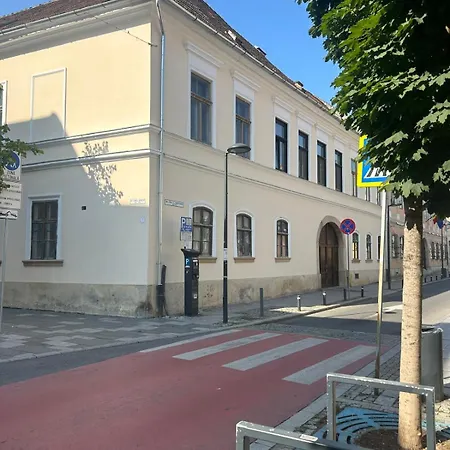 Apartment Strada Ion I. C. Bratianu Nr.24
