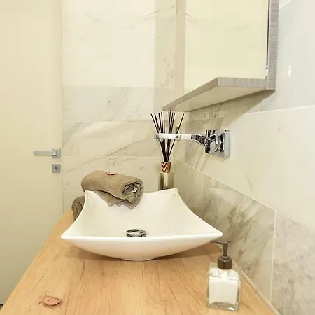 Apartment Strada Ion I. C. Bratianu Nr.24 *